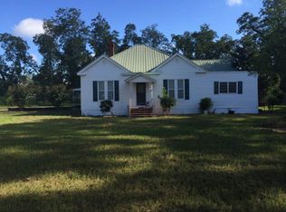 504 Railroad Ave, Broxton, GA 31519