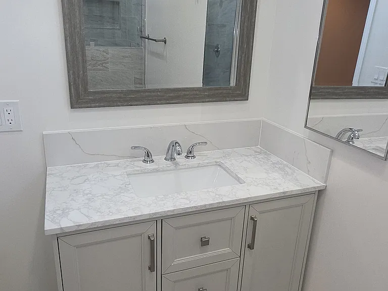 719 E Wardlow Rd #B — Photo 24