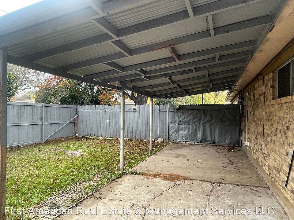 1st image of 932 Lindy Ct