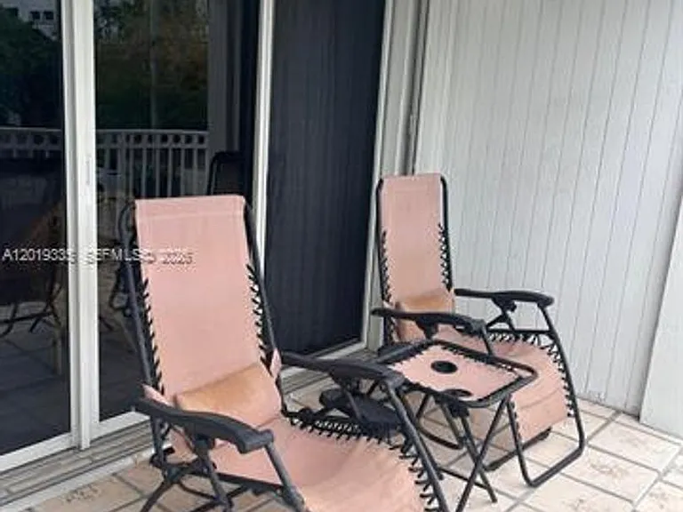 290 Sunrise Dr #208 — Photo 7