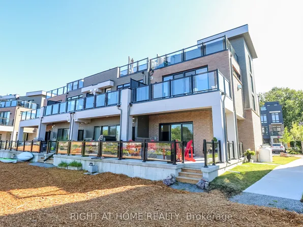 100 Marina Village Dr, Georgian Bay, ON L0K 1S0