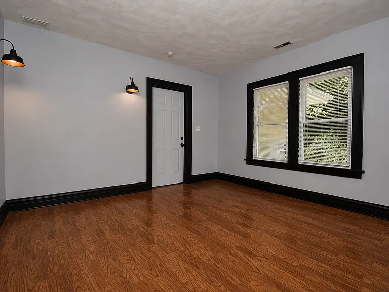 600 Sunderlin St #2 — Photo 8