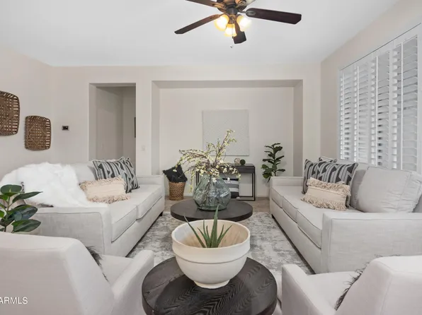 2465 E NARROWLEAF Drive, Gilbert, AZ 85298
