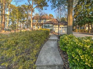 9 Kings Croft Ln, Voorhees, NJ 08043