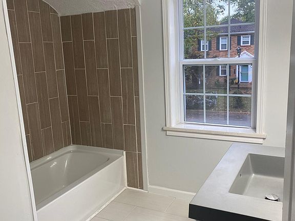 4th image of 7752 Weston Pl