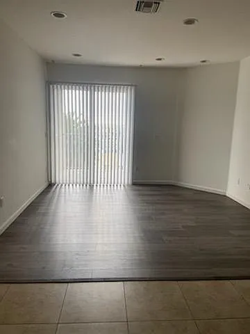 2 bed, 1100 sqft, $2,225 — Photo 3