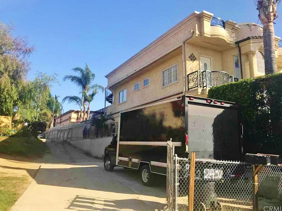 1st image of 2432 New Ave