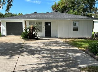 2014 Armstrong Ave, Port Neches, TX 77651