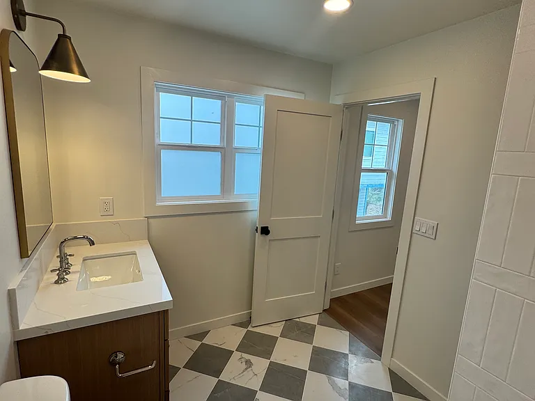 1142 S Ditmar St #A — Photo 18
