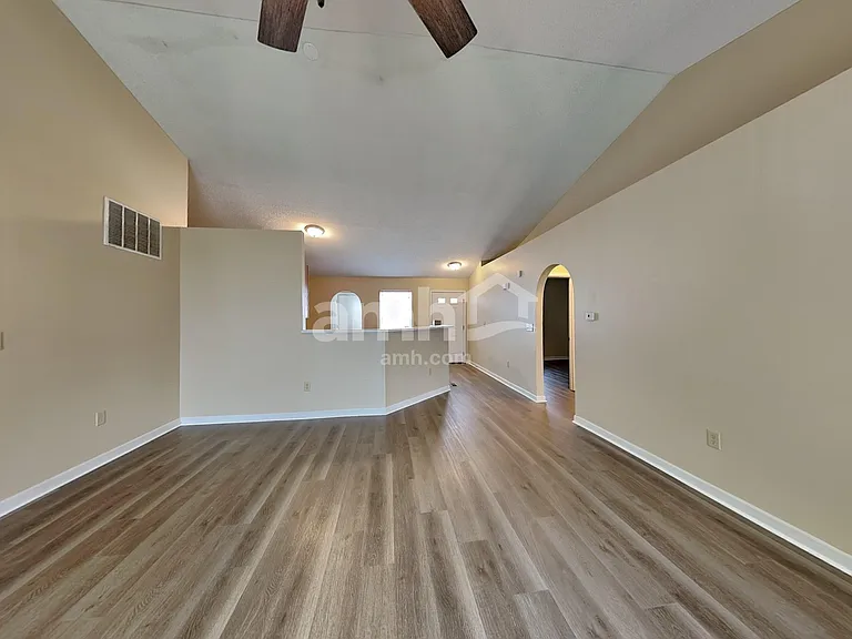 5691 Levi Kramer Blvd — Photo 5