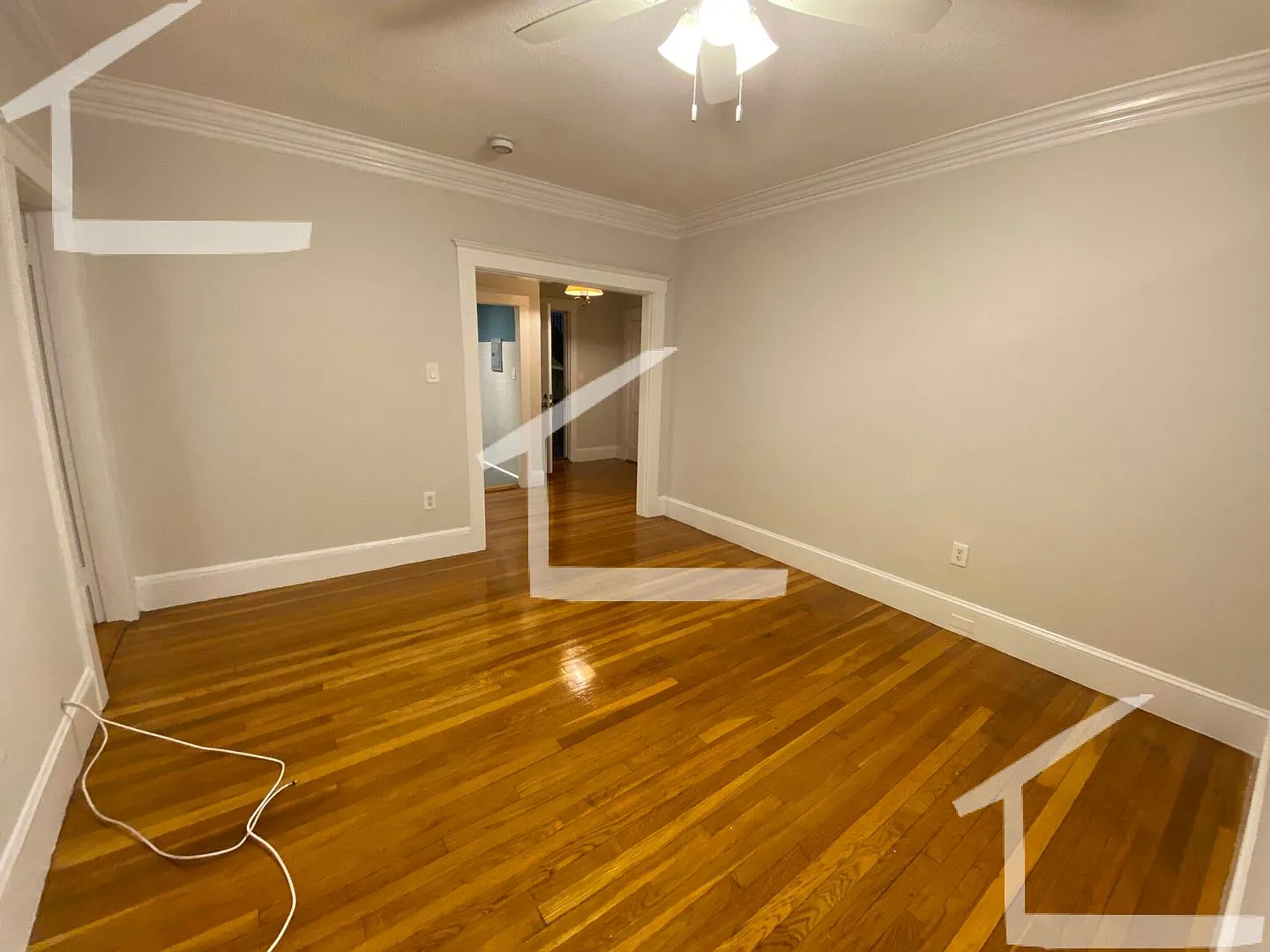 Beautiful Renovated apartment in Brighton — Photo 3