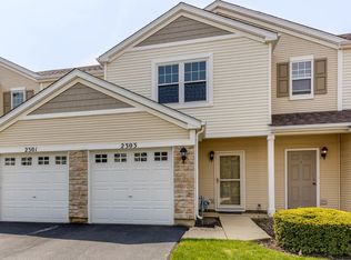 2303 Flagstone Ln, Carpentersville, IL 60110