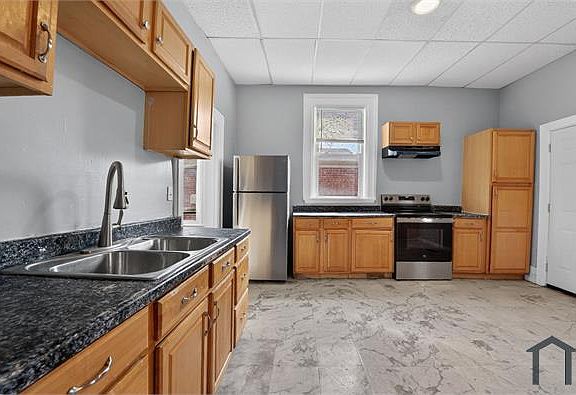 3rd image of 3741 Minnesota Ave