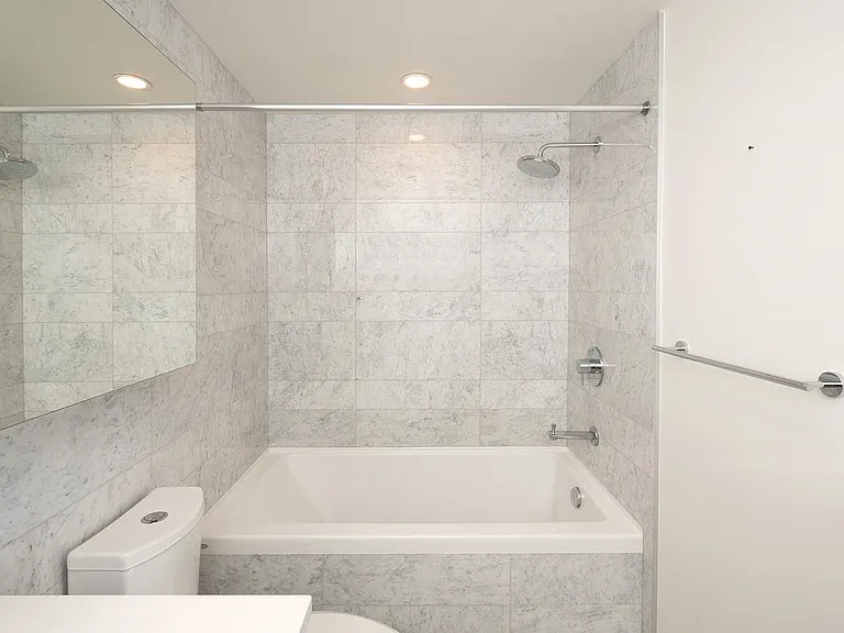 89 Nelson St #2403 — Photo 20