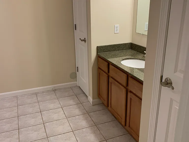 Bath 1 with shower