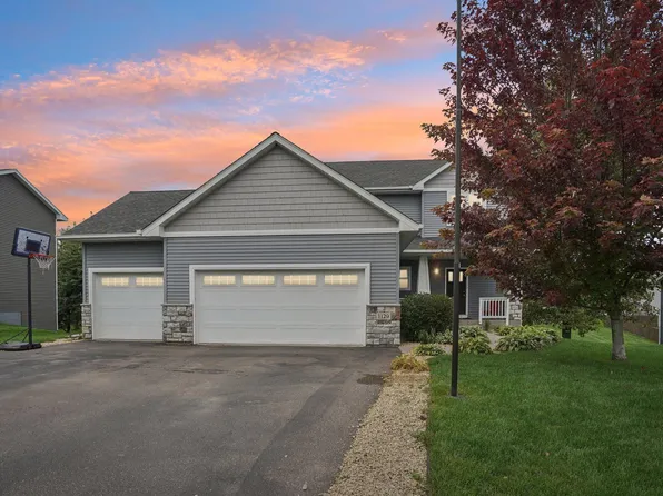1129 Briarwood Blvd, Roberts, WI 54023