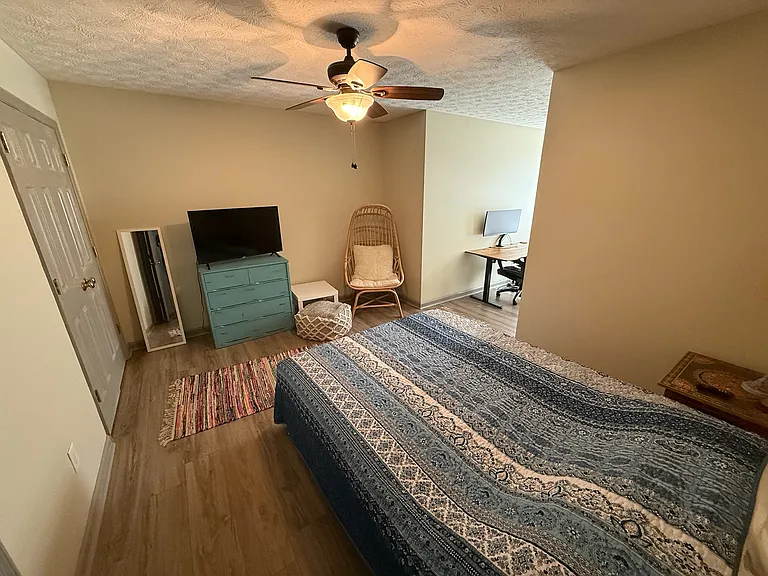 2428 E University Dr #801 — Photo 17