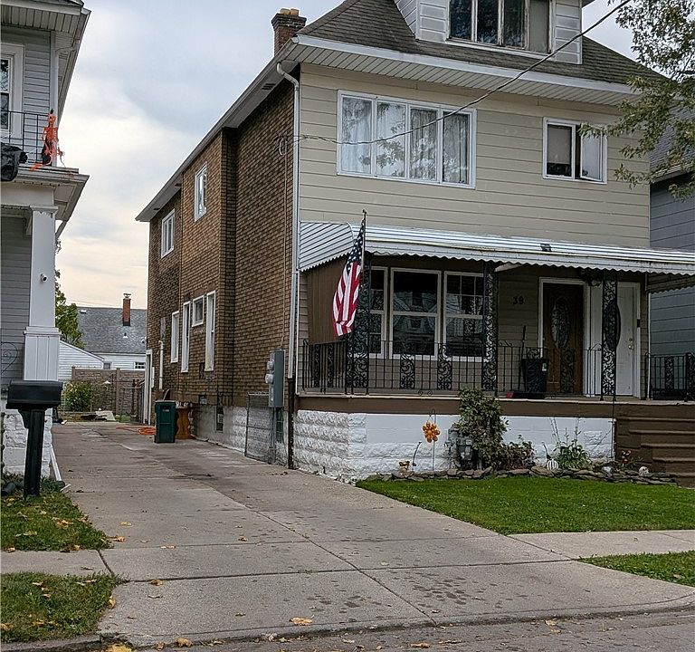 1st image of 39 Macamley St