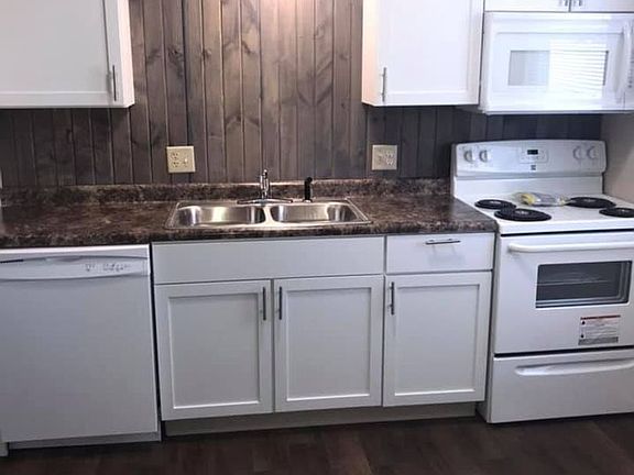 4th image of 303 Melody Ln #3