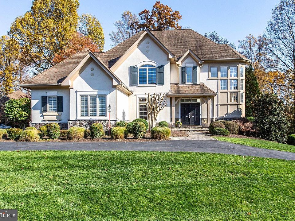 1st image of 10921 Shallow Creek Dr