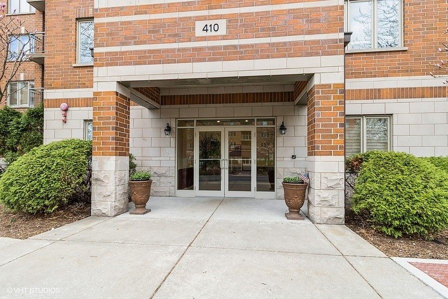 1st image of 410 Western Ave #507
