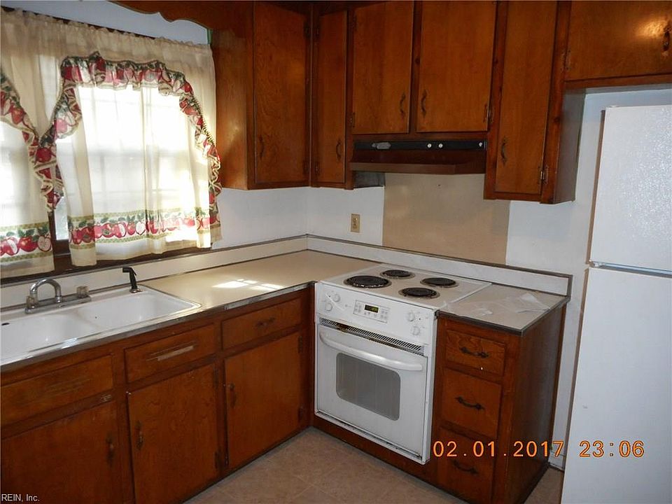 2nd image of 218 Chickamauga Pike