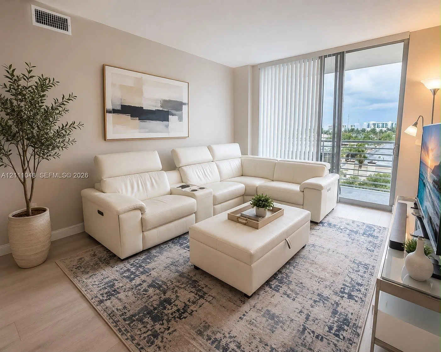 Venture At Aventura West — Photo 1