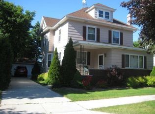 231 Garfield Ave, Elkhart Lake, WI