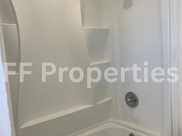 35151 Lucerne St #4 — Photo 5
