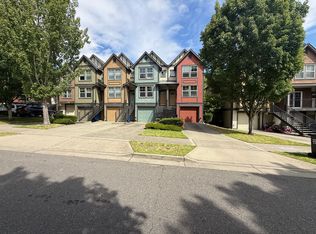 2706 SW Sylvan Heights Dr, Seattle, WA 98106