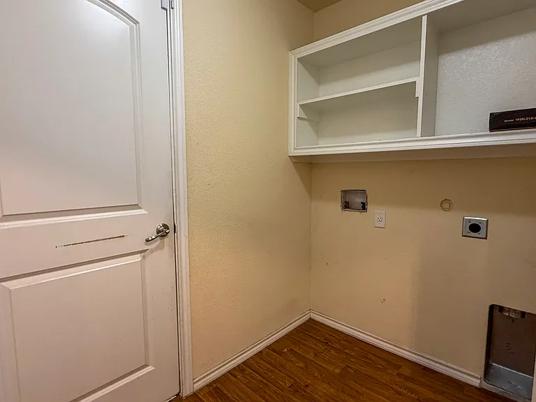 2151 Oakridge Dr — Photo 15