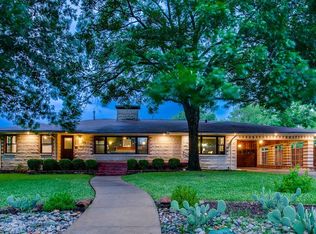 810 W Greenbriar Ln, Dallas, TX 75208