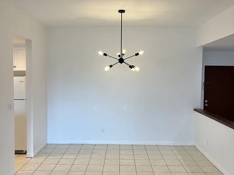 1443 Barry Ave #301 — Photo 6