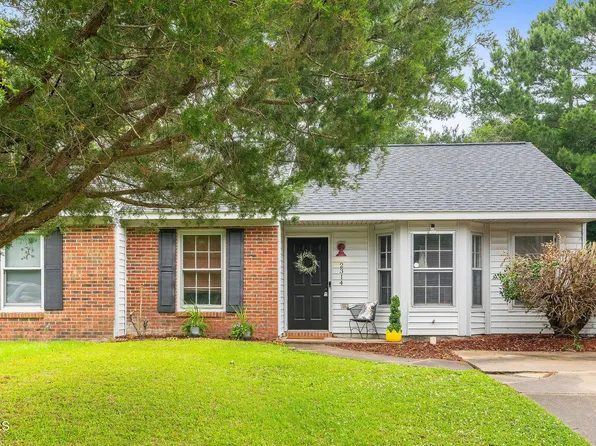 2314 Knollwood Lane, Midway Park, NC 28544