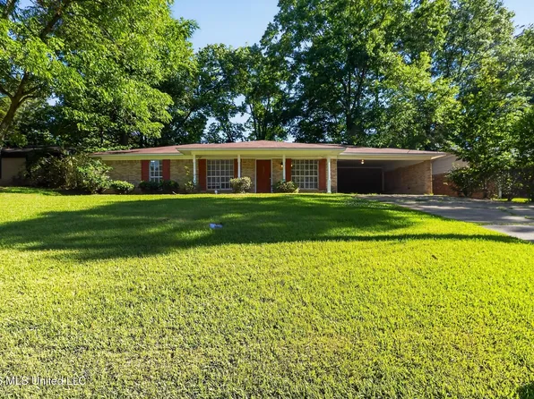 405 Crestview Dr, Clinton, MS 39056