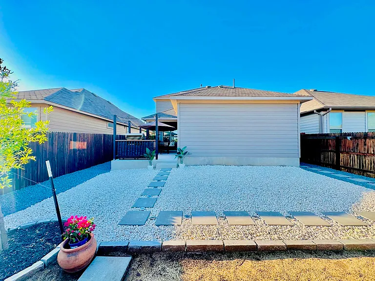 13230 Chanute Field Dr — Photo 36