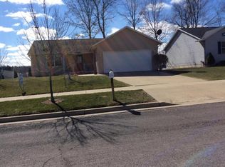 636 Howard Ln, Hastings, MI 49058