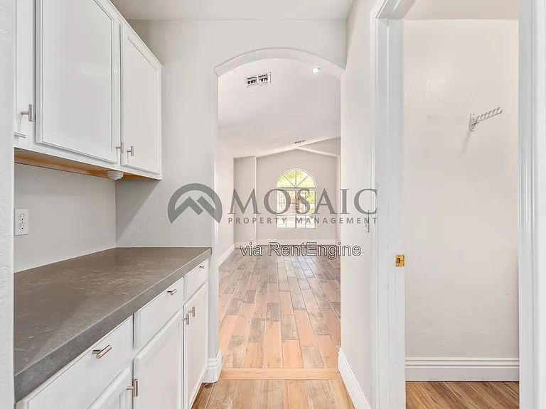 3381 E Flamingo Ct — Photo 28