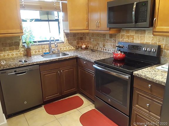 5th image of 6466 SW 152nd Circle Pl #66-13