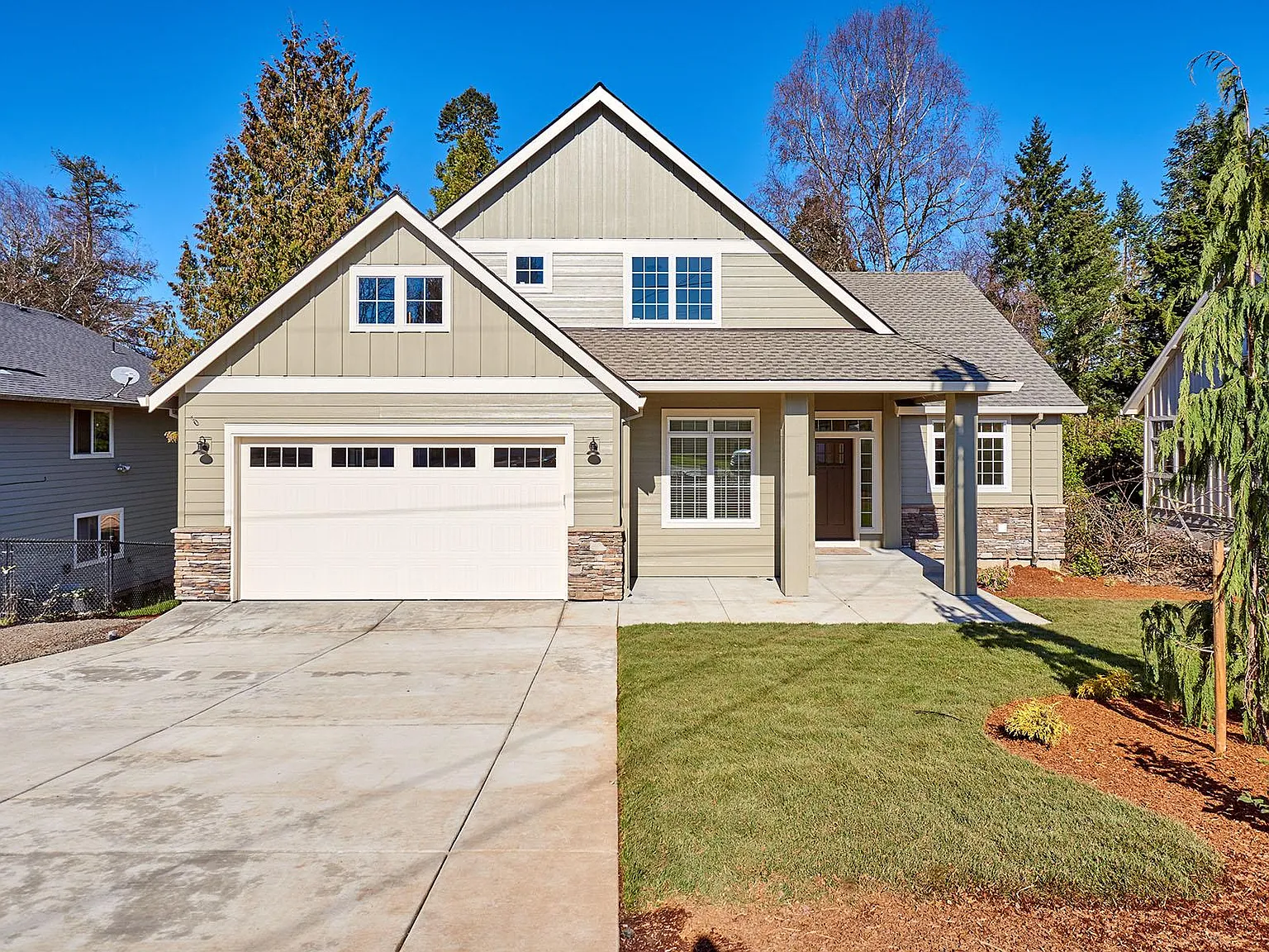 3 bed, 2.5 bath, 2120 sqft, $3,080 — Photo 1