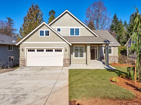 2527 D St, Hubbard, OR 97032
