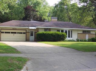 1691 Chestnut St, Cadillac, MI 49601