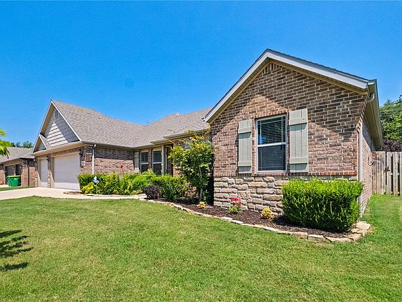 3rd image of 1730 Amber Way