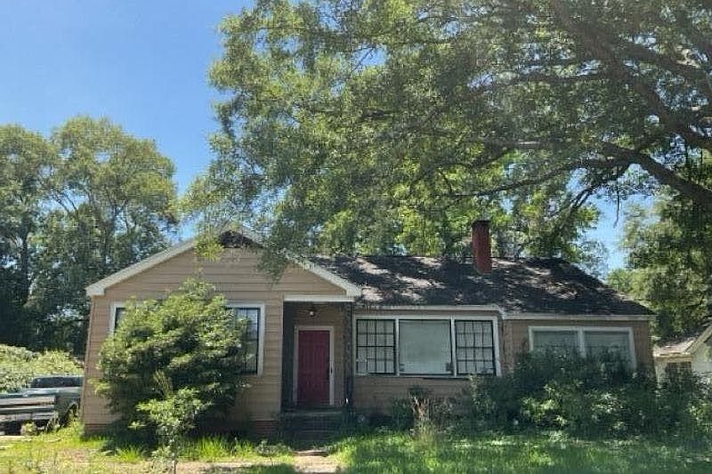 1st image of 156 Williams St