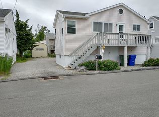 29 Dolphin Ave, Westbrook, CT 06498