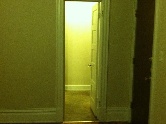 door to bath and closet