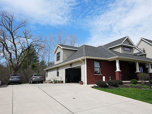 3rd image of 2150 Farrier Ln #4