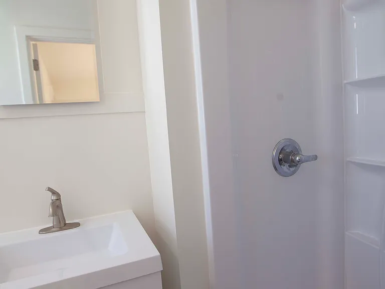 20 Joice St #3 — Photo 5
