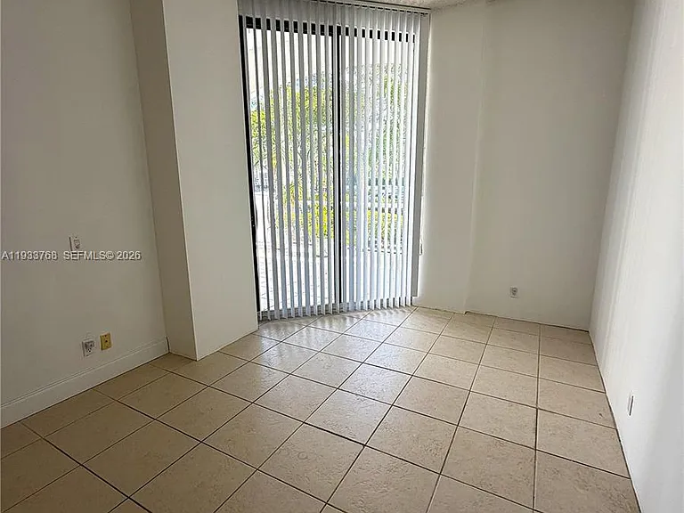 3640 Yacht Club Dr #104 — Photo 16