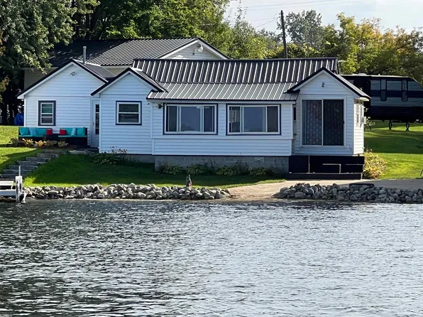 4978 Long Lake Rd, Hale, MI 48739